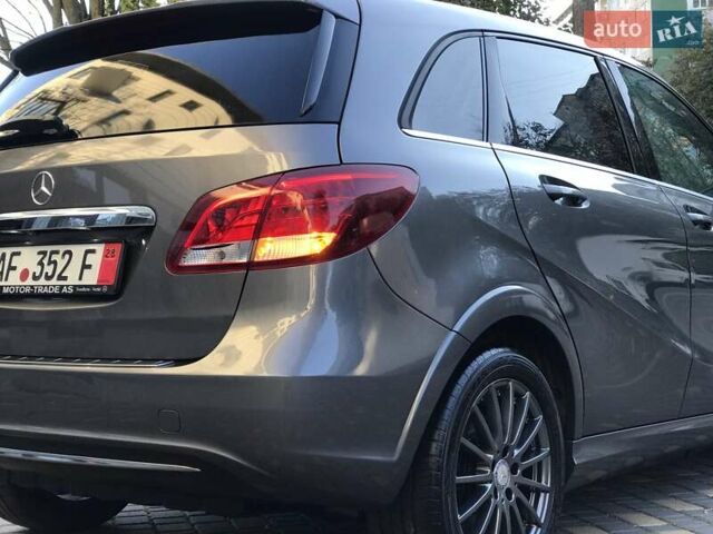 Серый Мерседес Б-класс, объемом двигателя 0 л и пробегом 164 тыс. км за 9599 $, фото 48 на Automoto.ua