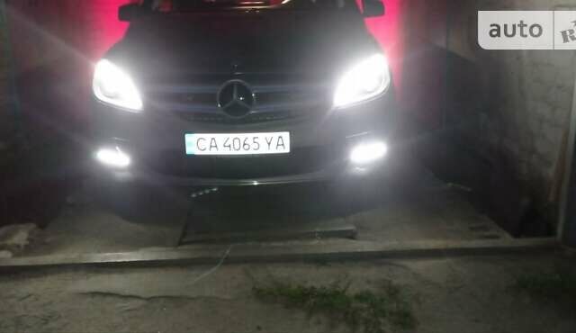 Сірий Мерседес Б-клас, об'ємом двигуна 0 л та пробігом 100 тис. км за 11500 $, фото 45 на Automoto.ua