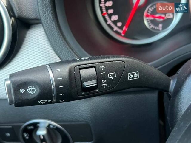 Сірий Мерседес Б-клас, об'ємом двигуна 0 л та пробігом 124 тис. км за 9900 $, фото 17 на Automoto.ua