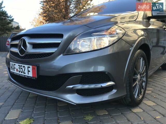 Серый Мерседес Б-класс, объемом двигателя 0 л и пробегом 164 тыс. км за 9599 $, фото 23 на Automoto.ua