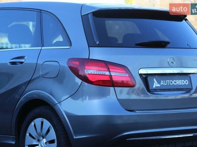 Серый Мерседес Б-класс, объемом двигателя 0 л и пробегом 144 тыс. км за 9900 $, фото 7 на Automoto.ua