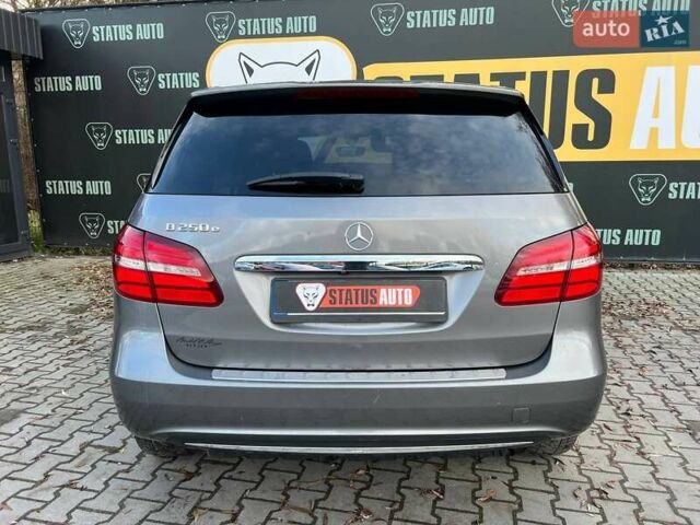 Сірий Мерседес Б-клас, об'ємом двигуна 0 л та пробігом 124 тис. км за 9900 $, фото 7 на Automoto.ua