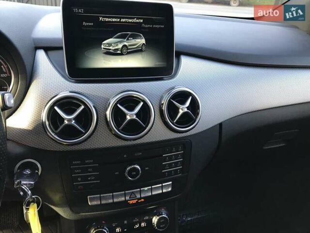 Серый Мерседес Б-класс, объемом двигателя 0 л и пробегом 164 тыс. км за 9599 $, фото 71 на Automoto.ua