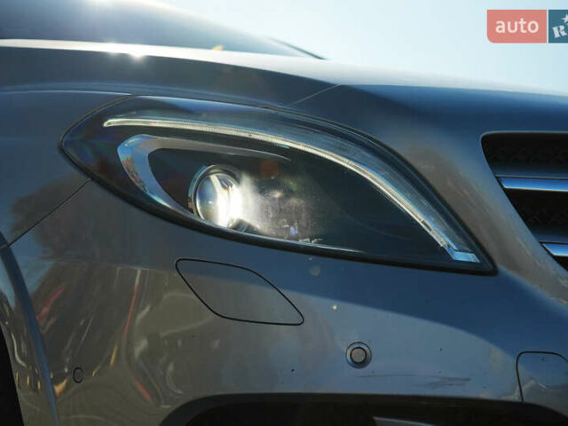 Серый Мерседес Б-класс, объемом двигателя 0 л и пробегом 185 тыс. км за 10200 $, фото 13 на Automoto.ua