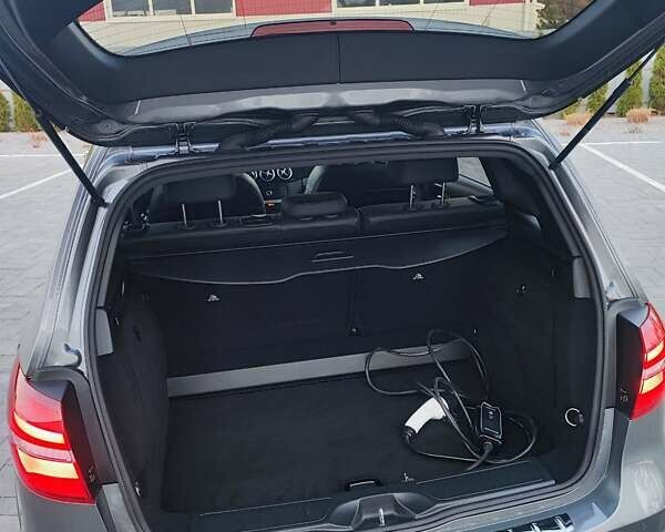 Серый Мерседес Б-класс, объемом двигателя 0 л и пробегом 120 тыс. км за 10400 $, фото 25 на Automoto.ua