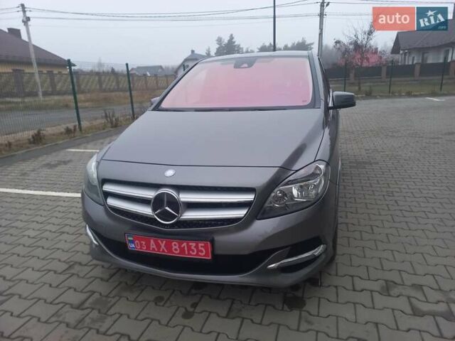 Серый Мерседес Б-класс, объемом двигателя 0 л и пробегом 109 тыс. км за 9300 $, фото 4 на Automoto.ua