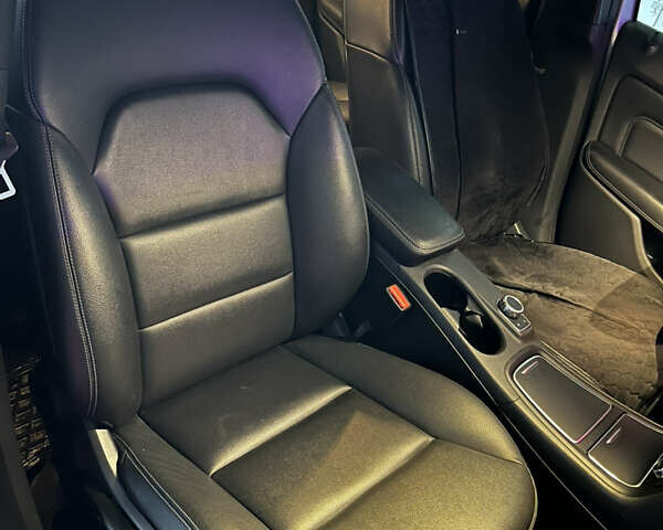 Серый Мерседес Б-класс, объемом двигателя 0 л и пробегом 104 тыс. км за 12700 $, фото 10 на Automoto.ua