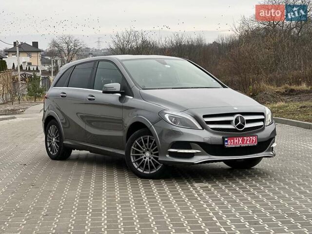 Сірий Мерседес Б-клас, об'ємом двигуна 0 л та пробігом 79 тис. км за 9250 $, фото 21 на Automoto.ua