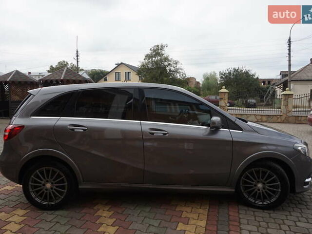 Серый Мерседес Б-класс, объемом двигателя 0 л и пробегом 77 тыс. км за 10995 $, фото 14 на Automoto.ua