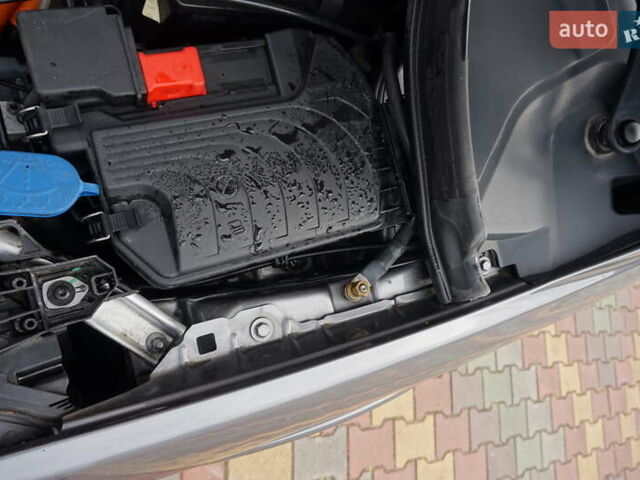 Серый Мерседес Б-класс, объемом двигателя 0 л и пробегом 77 тыс. км за 10995 $, фото 52 на Automoto.ua