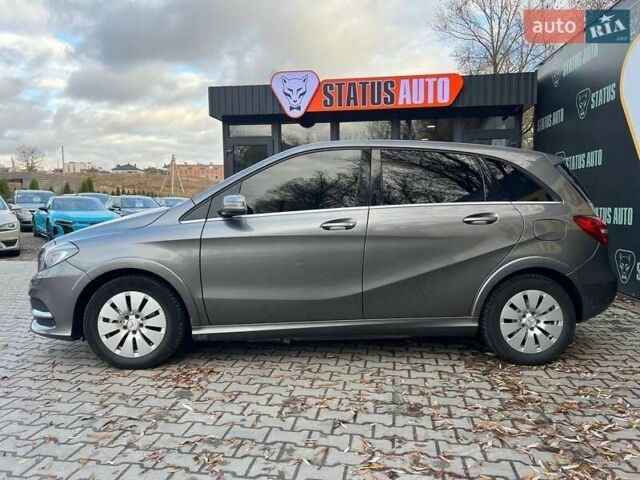 Сірий Мерседес Б-клас, об'ємом двигуна 0 л та пробігом 124 тис. км за 9900 $, фото 4 на Automoto.ua