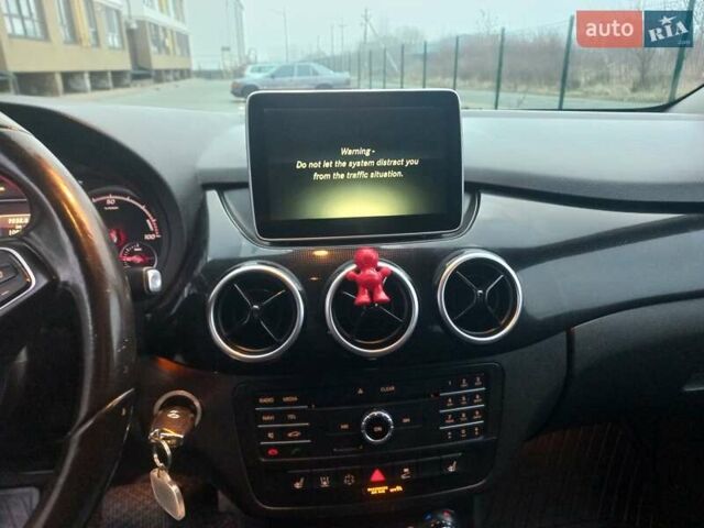 Серый Мерседес Б-класс, объемом двигателя 0 л и пробегом 109 тыс. км за 9300 $, фото 19 на Automoto.ua