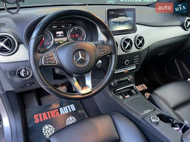 Сірий Мерседес Б-клас, об'ємом двигуна 0 л та пробігом 124 тис. км за 9900 $, фото 12 на Automoto.ua