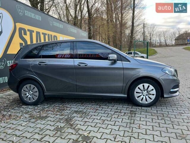 Сірий Мерседес Б-клас, об'ємом двигуна 0 л та пробігом 124 тис. км за 9900 $, фото 5 на Automoto.ua