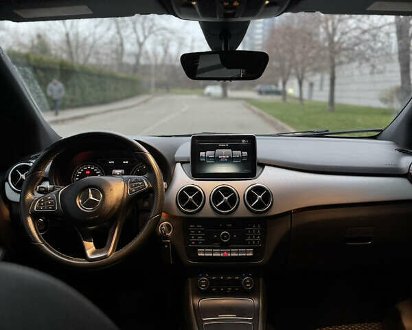 Серый Мерседес Б-класс, объемом двигателя 1.99 л и пробегом 98 тыс. км за 15500 $, фото 9 на Automoto.ua