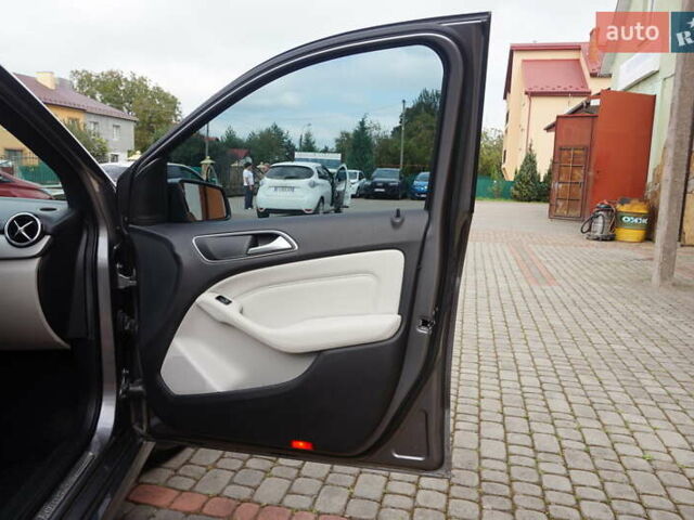 Серый Мерседес Б-класс, объемом двигателя 0 л и пробегом 77 тыс. км за 10995 $, фото 36 на Automoto.ua