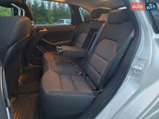 Серый Мерседес Б-класс, объемом двигателя 0 л и пробегом 45 тыс. км за 10500 $, фото 12 на Automoto.ua