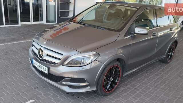 Серый Мерседес Б-класс, объемом двигателя 0 л и пробегом 119 тыс. км за 9400 $, фото 6 на Automoto.ua