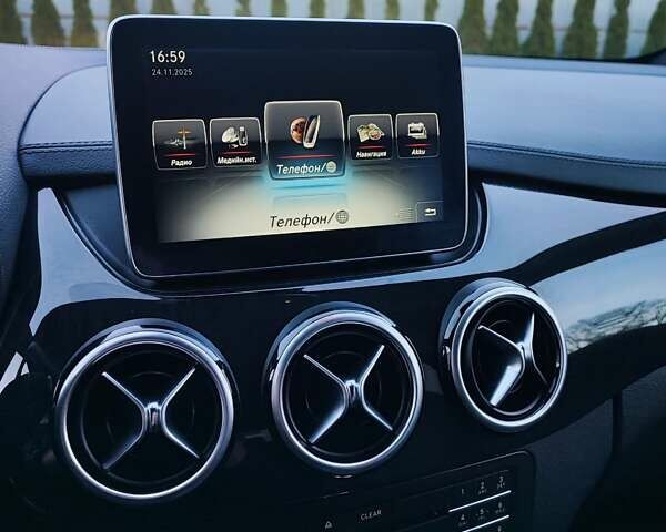 Серый Мерседес Б-класс, объемом двигателя 0 л и пробегом 120 тыс. км за 10400 $, фото 37 на Automoto.ua