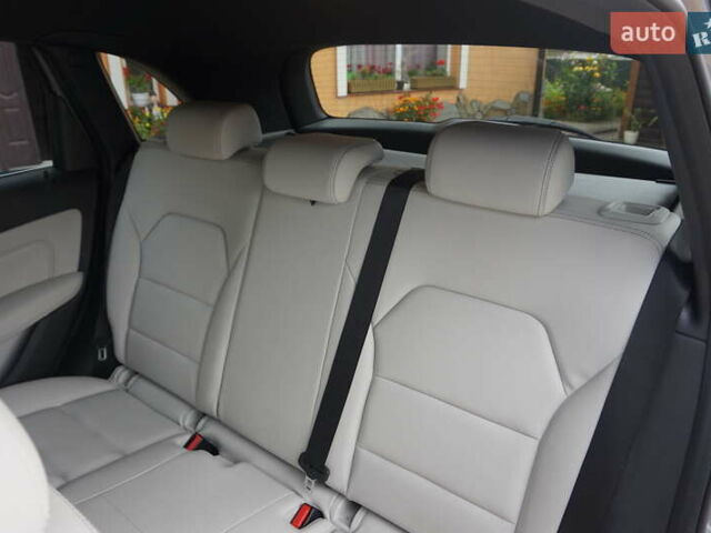 Серый Мерседес Б-класс, объемом двигателя 0 л и пробегом 77 тыс. км за 10995 $, фото 44 на Automoto.ua