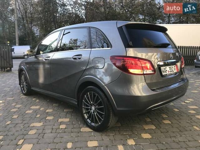 Серый Мерседес Б-класс, объемом двигателя 0 л и пробегом 164 тыс. км за 9599 $, фото 8 на Automoto.ua