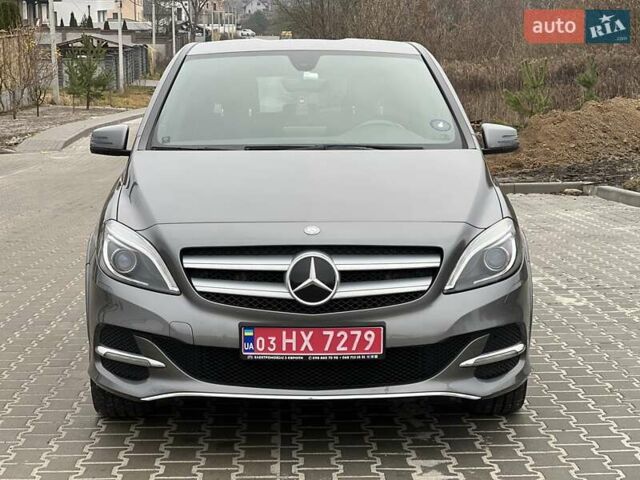 Сірий Мерседес Б-клас, об'ємом двигуна 0 л та пробігом 79 тис. км за 9250 $, фото 1 на Automoto.ua