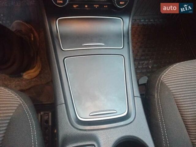 Серый Мерседес Б-класс, объемом двигателя 0 л и пробегом 109 тыс. км за 9300 $, фото 29 на Automoto.ua