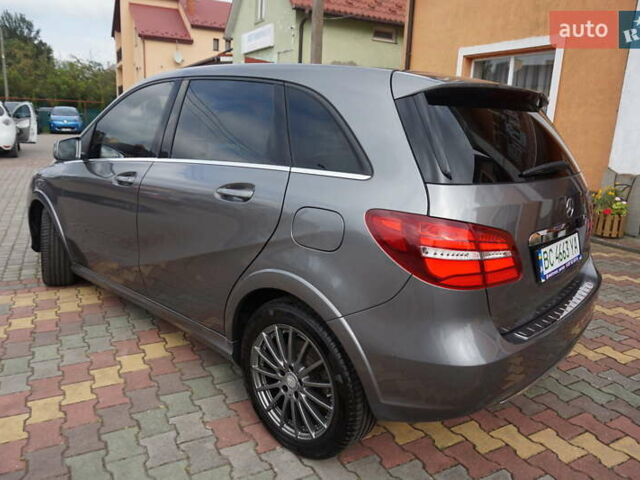 Серый Мерседес Б-класс, объемом двигателя 0 л и пробегом 77 тыс. км за 10995 $, фото 17 на Automoto.ua