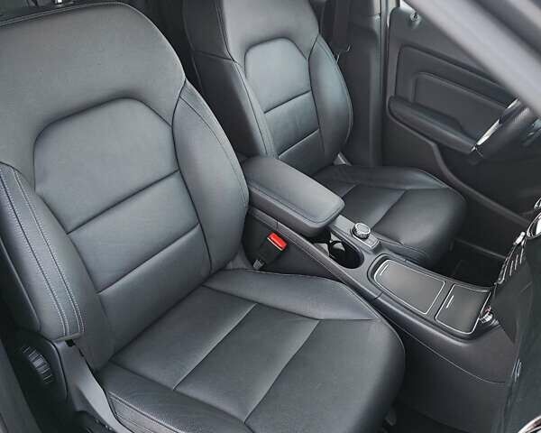 Серый Мерседес Б-класс, объемом двигателя 0 л и пробегом 120 тыс. км за 10400 $, фото 35 на Automoto.ua