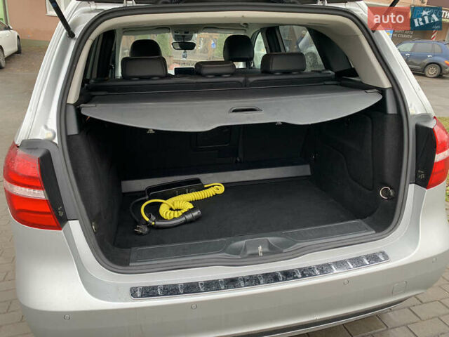 Серый Мерседес Б-класс, объемом двигателя 0 л и пробегом 70 тыс. км за 11200 $, фото 4 на Automoto.ua