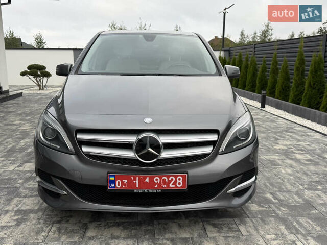 Сірий Мерседес Б-клас, об'ємом двигуна 0 л та пробігом 115 тис. км за 9450 $, фото 6 на Automoto.ua