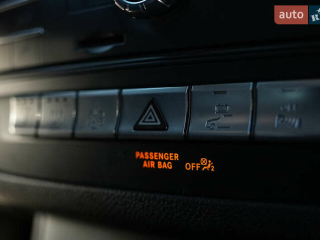 Серый Мерседес Б-класс, объемом двигателя 0 л и пробегом 185 тыс. км за 10200 $, фото 60 на Automoto.ua