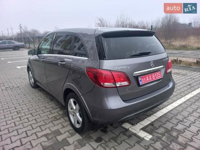 Серый Мерседес Б-класс, объемом двигателя 0 л и пробегом 109 тыс. км за 9300 $, фото 12 на Automoto.ua