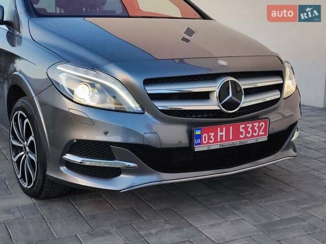 Серый Мерседес Б-класс, объемом двигателя 0 л и пробегом 120 тыс. км за 10400 $, фото 43 на Automoto.ua