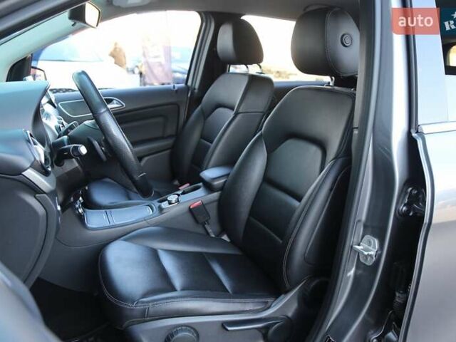 Серый Мерседес Б-класс, объемом двигателя 0 л и пробегом 144 тыс. км за 9900 $, фото 8 на Automoto.ua