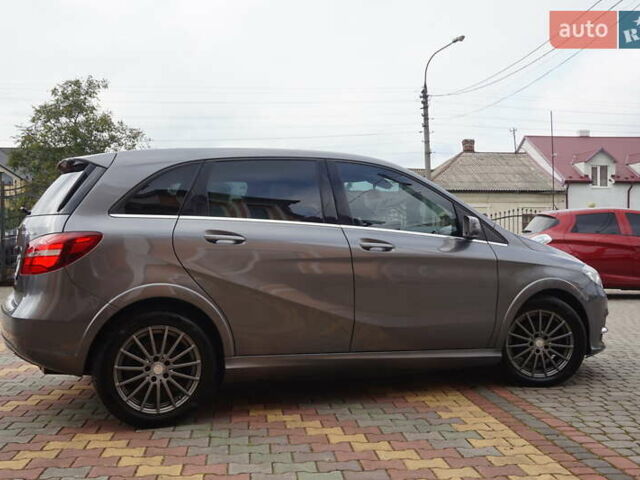 Серый Мерседес Б-класс, объемом двигателя 0 л и пробегом 77 тыс. км за 10995 $, фото 5 на Automoto.ua