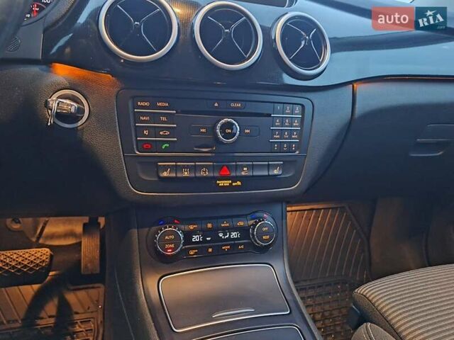 Серый Мерседес Б-класс, объемом двигателя 0 л и пробегом 45 тыс. км за 10500 $, фото 18 на Automoto.ua