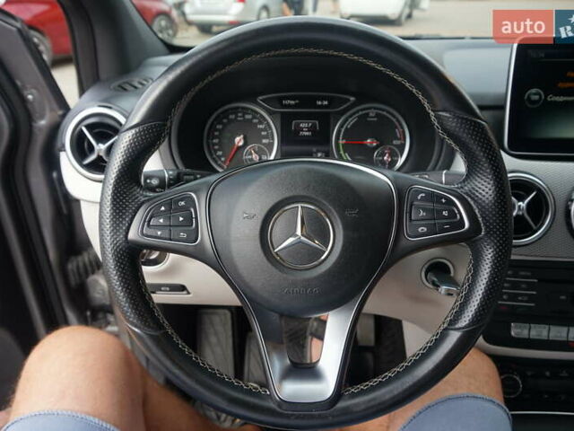 Серый Мерседес Б-класс, объемом двигателя 0 л и пробегом 77 тыс. км за 10995 $, фото 27 на Automoto.ua