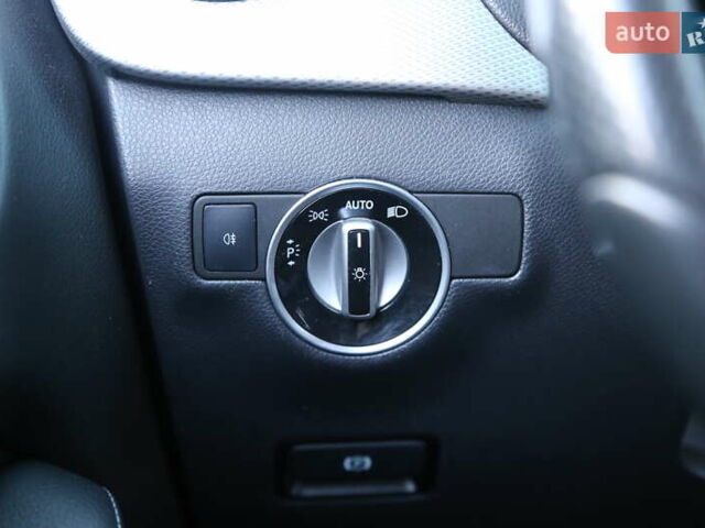 Серый Мерседес Б-класс, объемом двигателя 0 л и пробегом 144 тыс. км за 9900 $, фото 21 на Automoto.ua