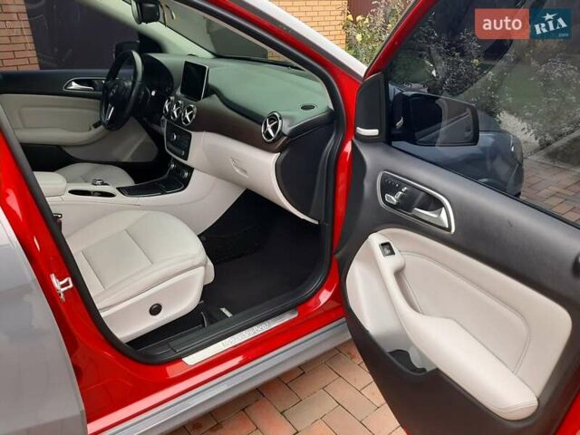 Серый Мерседес Б-класс, объемом двигателя 0 л и пробегом 181 тыс. км за 8500 $, фото 16 на Automoto.ua