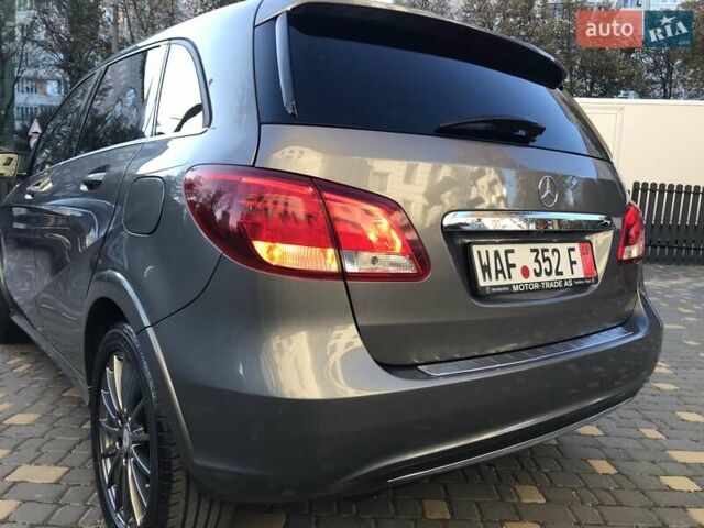 Серый Мерседес Б-класс, объемом двигателя 0 л и пробегом 164 тыс. км за 9599 $, фото 25 на Automoto.ua