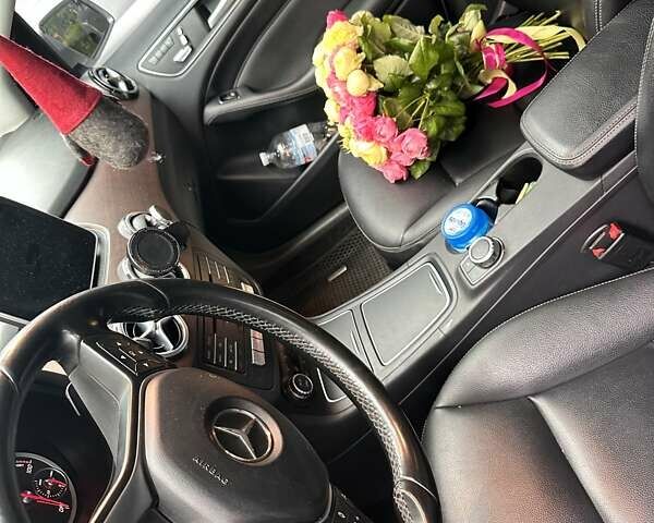 Мерседес Б-класс 2015 в Ужгороде на Automoto.ua Серый Мерседес Б-класс, объемом двигателя 0 л и пробегом 117 тыс. км за 14000 $, фото 4 на Automoto.ua