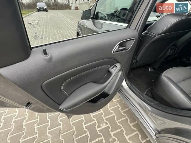 Сірий Мерседес Б-клас, об'ємом двигуна 0 л та пробігом 79 тис. км за 9250 $, фото 12 на Automoto.ua