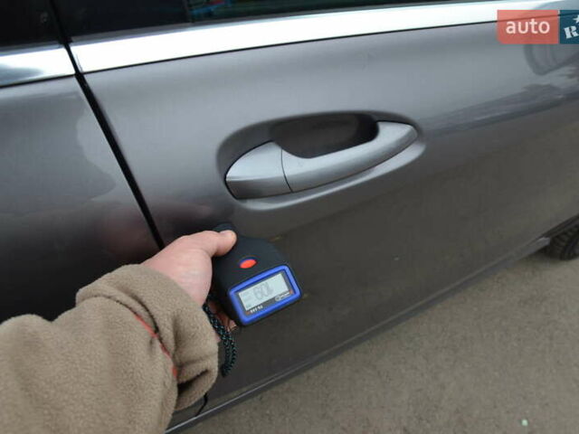 Серый Мерседес Б-класс, объемом двигателя 0 л и пробегом 112 тыс. км за 9999 $, фото 37 на Automoto.ua