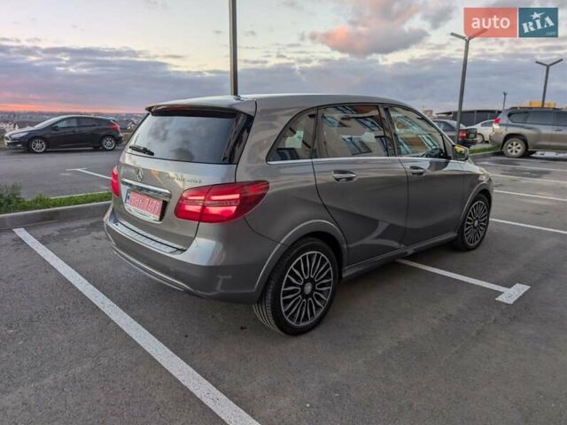 Серый Мерседес Б-класс, объемом двигателя 0 л и пробегом 103 тыс. км за 9500 $, фото 3 на Automoto.ua