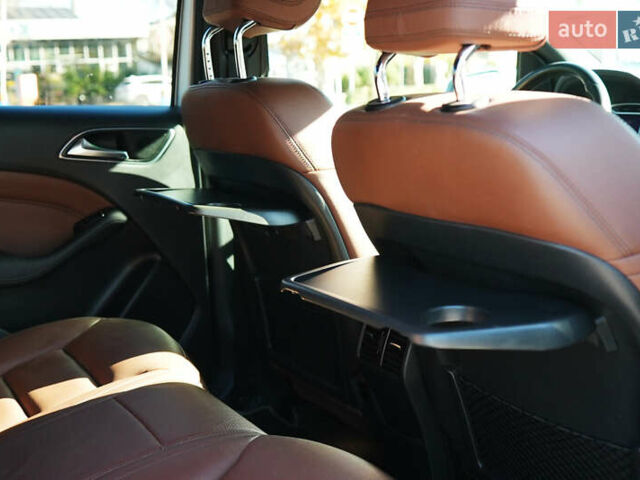 Серый Мерседес Б-класс, объемом двигателя 0 л и пробегом 185 тыс. км за 10200 $, фото 31 на Automoto.ua