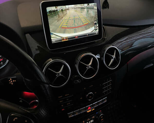 Серый Мерседес Б-класс, объемом двигателя 0 л и пробегом 104 тыс. км за 12700 $, фото 14 на Automoto.ua