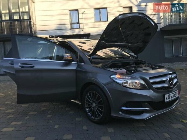 Серый Мерседес Б-класс, объемом двигателя 0 л и пробегом 164 тыс. км за 9599 $, фото 30 на Automoto.ua