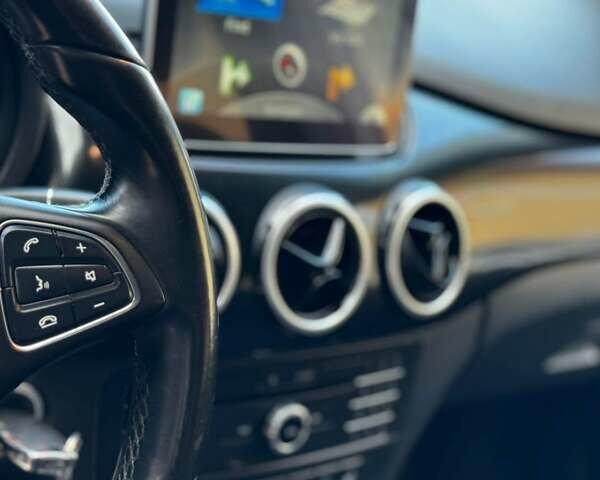Сірий Мерседес Б-клас, об'ємом двигуна 0 л та пробігом 115 тис. км за 10200 $, фото 30 на Automoto.ua