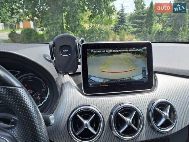 Сірий Мерседес Б-клас, об'ємом двигуна 0 л та пробігом 117 тис. км за 9999 $, фото 20 на Automoto.ua
